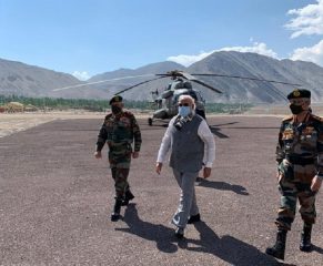 लेहमधून पंतप्रधान मोदींनी दिले चीनला आव्हान