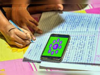 नवी मुंबईतील विद्यार्थ्यांची उच्च न्यायालयात धाव; शाळांना नोटीस देण्याचे न्यायालयाचे आदेश