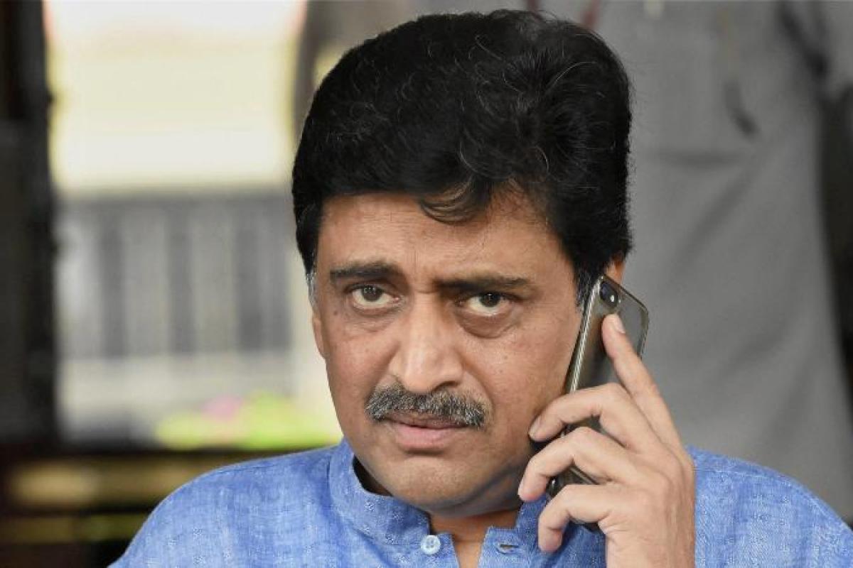 अशोक चव्हाणांना जबरस्त झटका; साखर कारखान्याला घातला सहा कोटींचा गंडा ashok chavan
