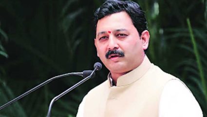 सकल मराठा समाजाला न्याय मिळाला पाहिजे; आरक्षणाच्या प्रश्नामुळे मराठा समाज अस्वस्थ : संभाजीराजे LIVE