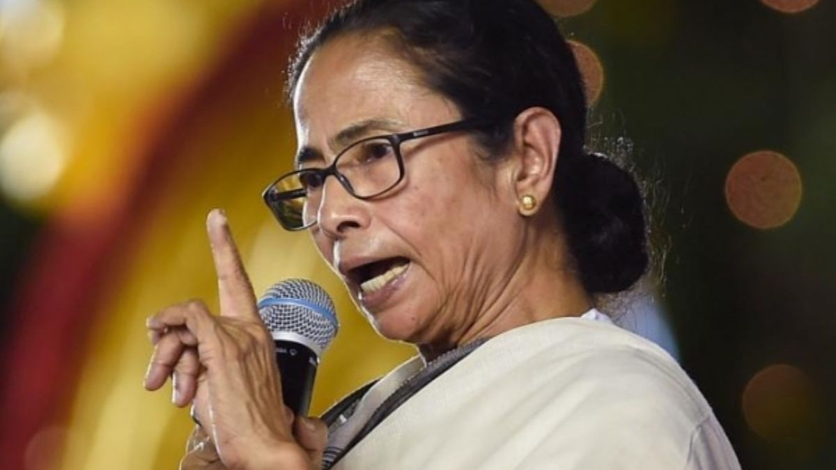 ‘आमदार विकत घेतल्याने काही होणार नाही, आधी ३० जागा जिंकून दाखवा’ – ममता बॅनर्जींचे भाजपला आव्हान