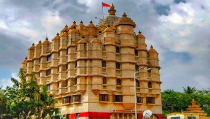 आज माघी गणेश जंयती, सिद्धिविनायक मंदिरात भाविकांची अलोट गर्दी, पहाटेपासून दर्शनासाठी रांगा!