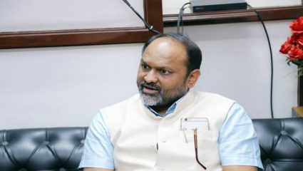 शरद पवारांनी केलेल्या सहकार्याबद्दल आभार, माढातून अडीच लाख मतांनी निवडून येणार; महादेव जानकर यांचा विश्वास