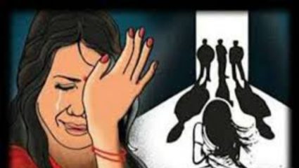 धक्कादायक! आधी काढत होते न्यूड फोटो, मग करत होते ब्लॅकमेलिंग; अडकल्या 300 हून अधिक मुली, कॉन्व्हेन्ट शाळेत सुरु होता ‘हा’ प्रकार…