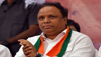 हिंदू सणांचा विषय आला की ठाकरे सरकारच्या हाताला लकवा का मारतो ? आशिष शेलारांनी विचारला सवाल