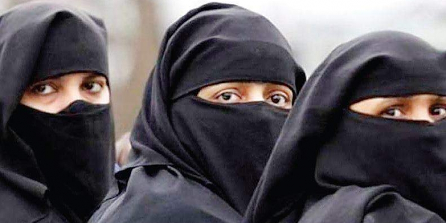 मुस्लिम महिलेविषयी असभ्यपणा पोलिसाला भोवला; थेट निलंबनच झालं