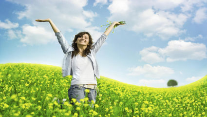 जीवनात आनंदी आणि समाधानी राहायचं असेल तर ‘या’ लहान-सहान गोष्टींकडेही द्या लक्ष; शारिरीक आणि मानसिक समस्या होतील दूर