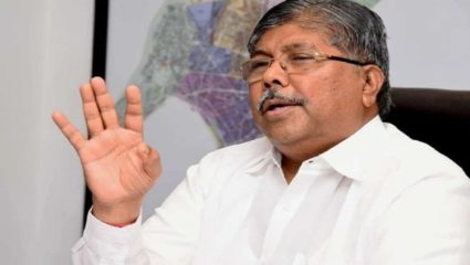 आता यांचा आलाय पुळका : भाजप प्रदेशाध्यक्ष चंद्रकांत पाटी यांची अचानक ब्राम्हण आरक्षणाच्या मुद्यावर उडी; मुख्यमंत्री पत्रांना उत्तरे देत नसल्याचा दावा!