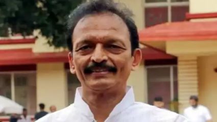 आदिवासी पाड्यावर कोविड सेवा देणाऱ्या डॉक्टरांची हेटाळणी; आमदार भाई जगताप यांचे मुख्यमंत्र्यांना पत्र
