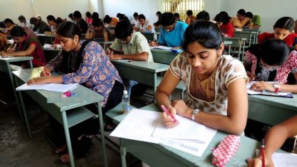 सीबीएसईकडून दहावी आणि बारावीच्या दुसऱ्या टर्म परीक्षेच्या तारखा जाहीर, ‘या’ वेबसाईटवर वाचा संपूर्ण माहिती