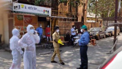 लॉकडाऊनला १ जूनपर्यंत मुदतवाढ, ग्रामीण भागात शिथिलता