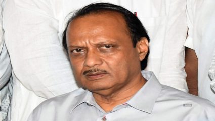 कुंभमेळ्यात घडले ते आषाढी वारीत घडायला नको म्हणून फक्त मानाच्या पालख्यांनाच परवानगी – अजित पवार यांचे स्पष्टीकरण