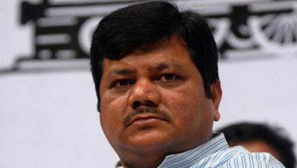 बँक घोटाळा प्रकरणी न्यायदेवतेवर विश्वास व्यक्त करत प्रविण दरेकरांनी ‘या’ तिघांवर अब्रूनुकसानीचा दावा दाखल करण्याची केली घोषणा