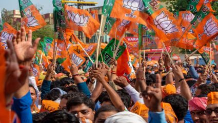 भाजप मोठा, करबुरीही मोठयाच!; पण कोरोना आला,घात झाला आणि मिळालं खतपाणी