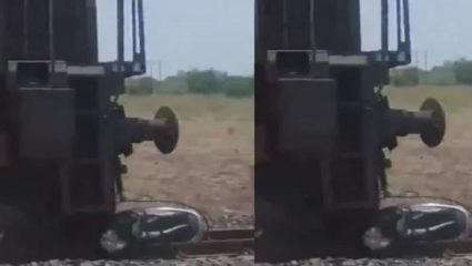 रेल्वे ट्रॅकवर करायला गेला बाइक स्टंट, ट्रेन आली आणि पुढे काय घडलं; पाहा VIDEO