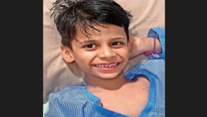 हरियाणामधील धक्कादायक घटना : मुलाच्या मृत शरीराला कवटाळताना आई म्हणत होती-उठ, माझ्या लेकरा, उठ; काहीच वेळातच ते निरागस श्वास घेऊ लागले