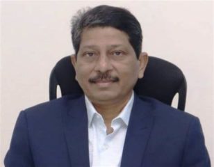 पालक गमावलेल्या बालकांना संगोपन योजनेचा लाभ द्या; जिल्हाधिकारी शंभरकर यांच्या सूचना