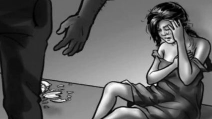 त्या स्कुटीवर फिरायला गेल्या असताना त्यांचं झालं अपहरण; त्यांना अज्ञातस्थळी नेऊन त्या नराधमांनी केला सामूहिक बलात्कार,पुढे झालं असं की… वाचा सविस्तर