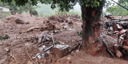 पुरात वाहून गेलेल्या महिला आणि तिच्या मुलाचा मृतदेह अखेर सापडलाच नाही; एनडीआरएफची टीम परतली
