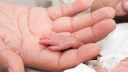 कोरोनामुळे जन्माआधीच ५४५ बालकांचा बळी; गर्भवती महिलांच्या प्रकृतीवर गंभीर परिणाम