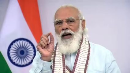 वाढदिवसानिमीत्त पंतप्रधान मोदींना मिळालेल्या वस्तूंचा आजपासून लिलाव, किंमत १०० ते लाखांपर्यंत