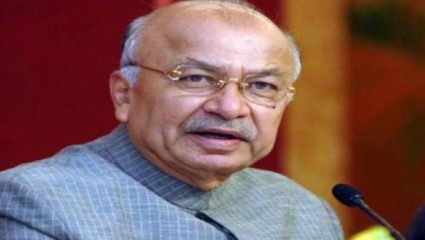अंतर्गत लाथाळ्यांमुळे काँग्रेसने सत्ता गमावली! चुकांमुळे पक्ष कमकुवत; सुशीलकुमार शिंदेंची खंत