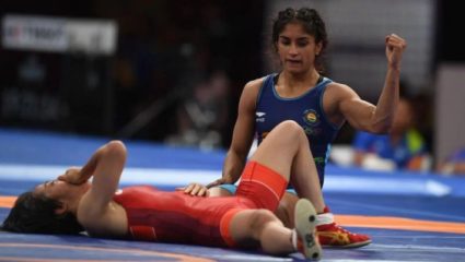 #TokyoOlympic : विनेश फोगटची  उपांत्यपूर्व फेरीत धडक