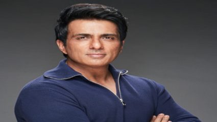 सोनू सोदूला युक्रेनमधील भारतीयांची चिंता, सोनू आता नेमकं काय करणार?