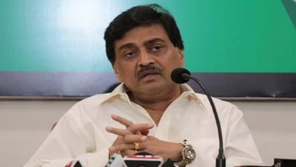 अशोक चव्हाणांच्या राजीनाम्यामागे ‘ही’ आहेत 5 कारणे; ‘वंचित’ची एन्ट्री अन् मोदी-शाहांची गरज…