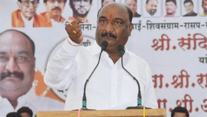 रोजगार हमी योजनेची कामे ग्रामसेवकांनी अधिक गतीने करावी – संदिपान भुमरे