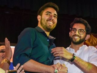 तेजस ठाकरेंबाबतच्या सामनातील जाहिराती बद्दल आदित्य ठाकरे म्हणतात..