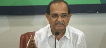 आपण मुंबईला आलो कशा करता? बॅंकेसमोर जाऊन घोषणाबाजी केल्याने आरक्षण मिळणार नाहीये; राधाकृष्ण विखे पाटील स्पष्टच बोलले