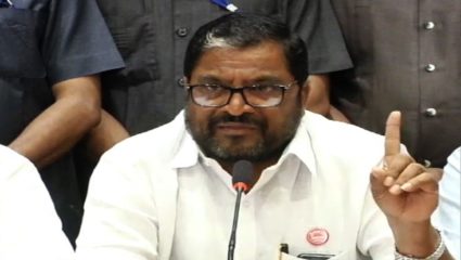 महाविकास आघाडी सरकारमधून बाहेर पडण्याचे राजू शेट्टींनी सांगितले कारण; म्हणाले…