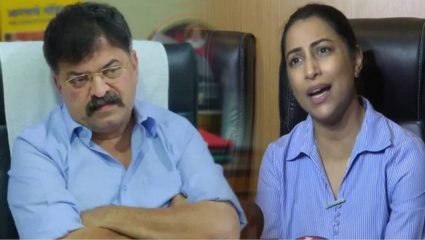 ‘सांभाळून बोला, हमाम मे सब नंगे है’ मंत्री जितेंद्र आव्हाड यांचा क्रांती रेडकरला सल्ला