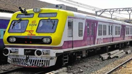 रेल्वे अपघातात गमावला मुलगा, आईला रेल्वेकडून मिळणार ४ लाख रुपये नुकसानभरपाई