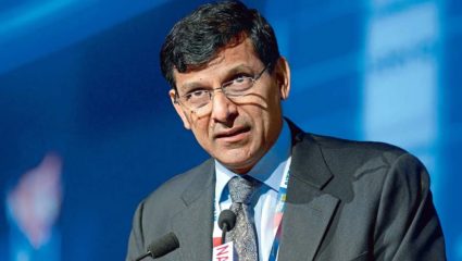 महागाई नियंत्रणात आणण्यासाठी व्याजदर वाढवणे चूक नाही – रघुराम राजन यांचे मत