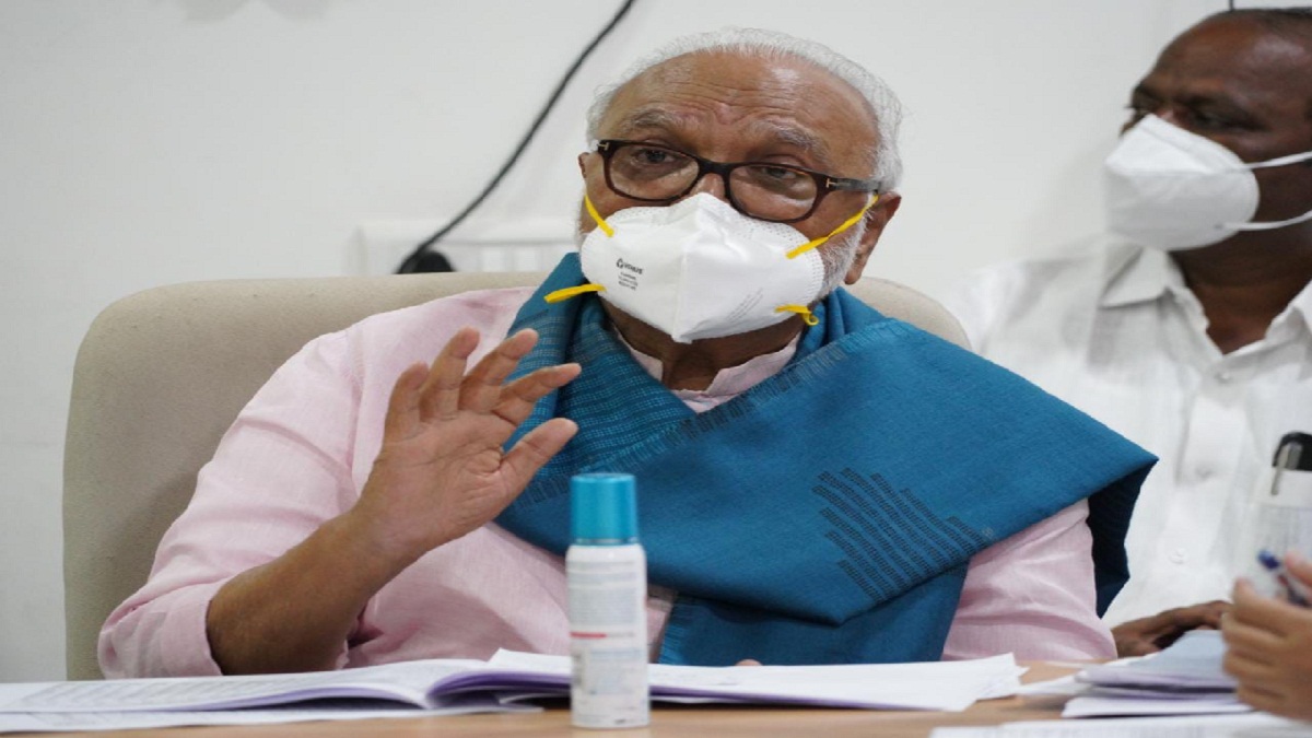 विदेशातील वाढत्या रुग्णांच्या पार्श्वभुमीवर अधिक सतर्क राहण्याची आवश्यकता – छगन भुजबळ