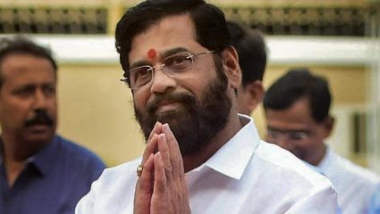 मुख्यमंत्री उद्धव ठाकरे यांच्या फेसबुक लाईव्हनंतर, आता एकनाथ शिंदेही पत्रकार परिषद घेणार