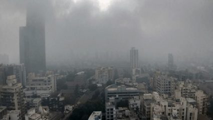 मुंबईतील हवेची गुणवत्ता घसरली, एयर क्वालिटी इंडेक्स कितीवर माहितेय का? आरोग्यतज्ज्ञांनी दिला ‘हा’ इशारा…