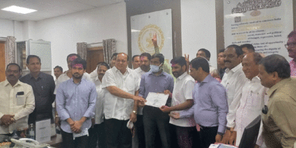 दिल्लीतून फक्त एक फोन आला अन् महाडिकांनी उमेदवारी अर्ज घेतला मागे; सतेज पाटील बिनविरोध