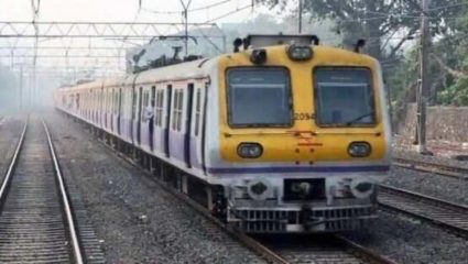 शहाड स्थानकाजवळ तांत्रिक बिघाड झाल्याने, मध्य रेल्वे उशिराने