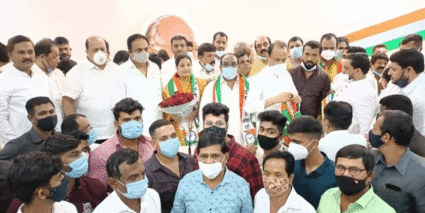 मावळात निवडणुकीच्या तोंडावर भाजपला गळती; भाजप नगरसेवकासह, कार्यकर्त्यांचा राष्ट्रवादीमध्ये प्रवेश