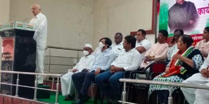 ‘काँग्रेस सोडणाऱ्यांची विल्हेवाट लावणार’; सुशीलकुमार शिंदे यांचा इशारा