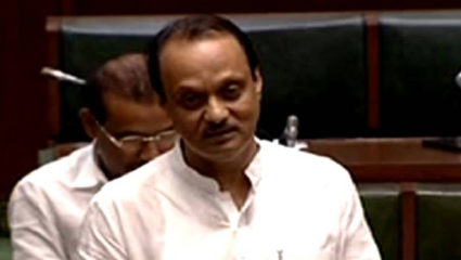 महाराष्ट्रासारख्या प्रगत पुरोगामी राज्याच्या प्रत्येक शहरात, गावात बिघडलेल्या कायदा व सुव्यवस्थेवर विरोधी पक्षनेते अजित पवार यांचा हल्लाबोल