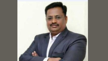 अखेर मुख्याधिकारी भूमकर यांची पुण्यात बदली