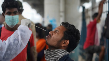 देशात वाढतोय कोरोना! गेल्या 24 तासात 10,093 नव्या कोरोना रुग्णांची नोंद, 23 जणांचा मृत्यू