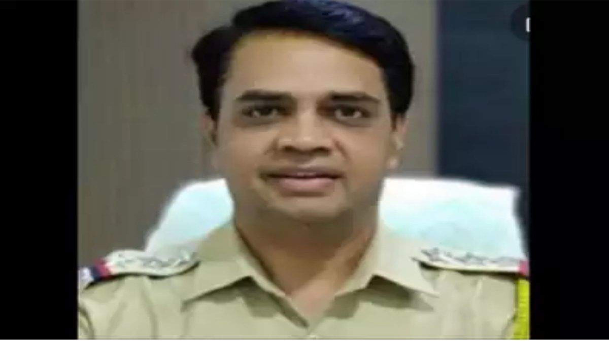 अँटिलिया स्फोटके प्रकरण: युएपीए रद्द करा; बडतर्फ सुनील मानेचा विशेष न्यायालयात डिस्चार्ज अर्ज, एनआयएला उत्तर सादर करण्याचे निर्देश