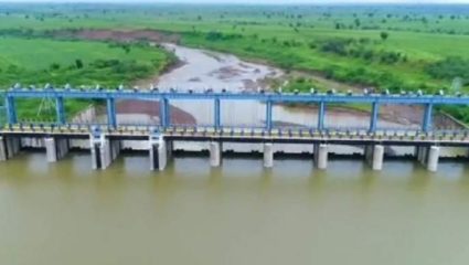 अंत्यविधीसाठी गेलेल्या मायलेकीच झाल्या अनंतात विलीन, मुर्तीजापूर येथील घुंगशी बॅरेज मधील घटना