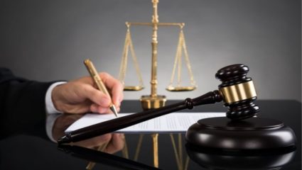 मॉर्निंग वॉकला कुठे जाता हे माहिती आहे! हिजाब प्रकरणी निकाल देणाऱ्या न्यायाधीशांना धमकी