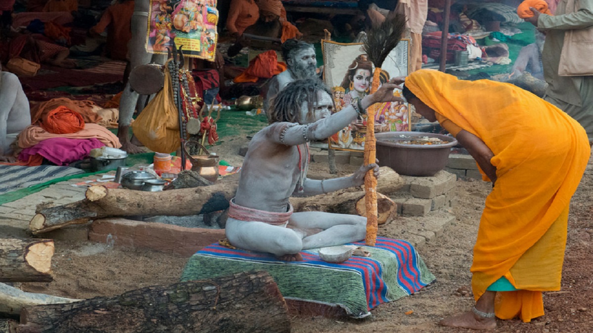 Terrible Mahashivaratra In The Graveyard Of Aghori Sadhus The Leopard Meditates Has Sexual Intercourse With Corpses And Living Women At The Beginning Of The Menstrual Cycle Nrvk